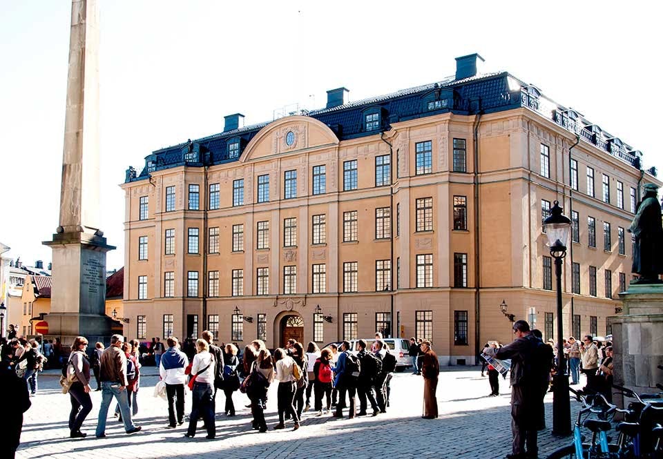 Slottsbacken 2 i hovförvaltningens hus